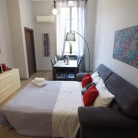 Apartment Red Note Turin