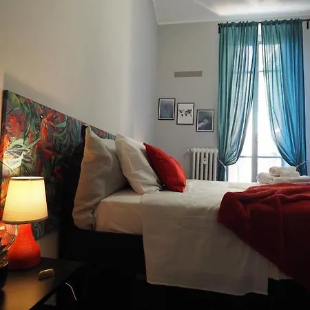 Apartment Red Note *